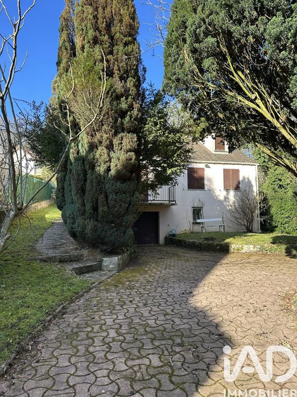 Maison - 92 m² - 4 pièces