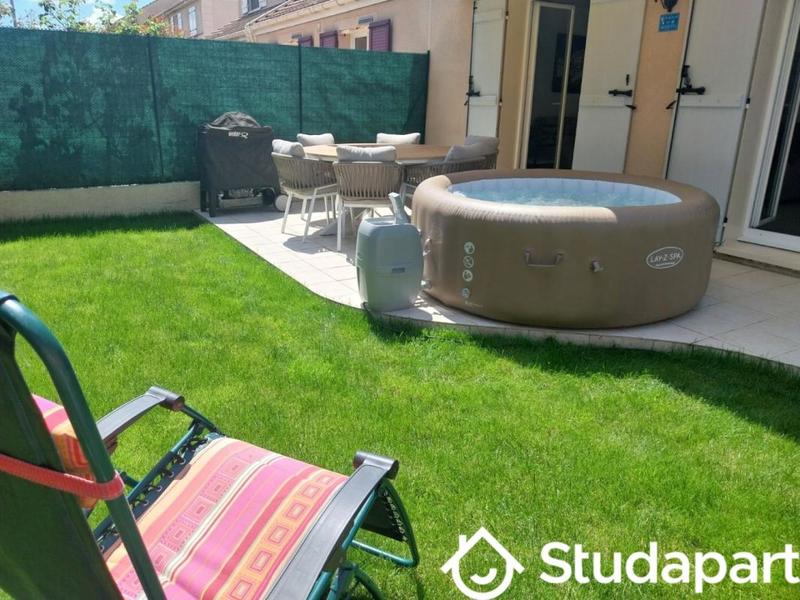 Chambre - 12 m² - 1 pièce