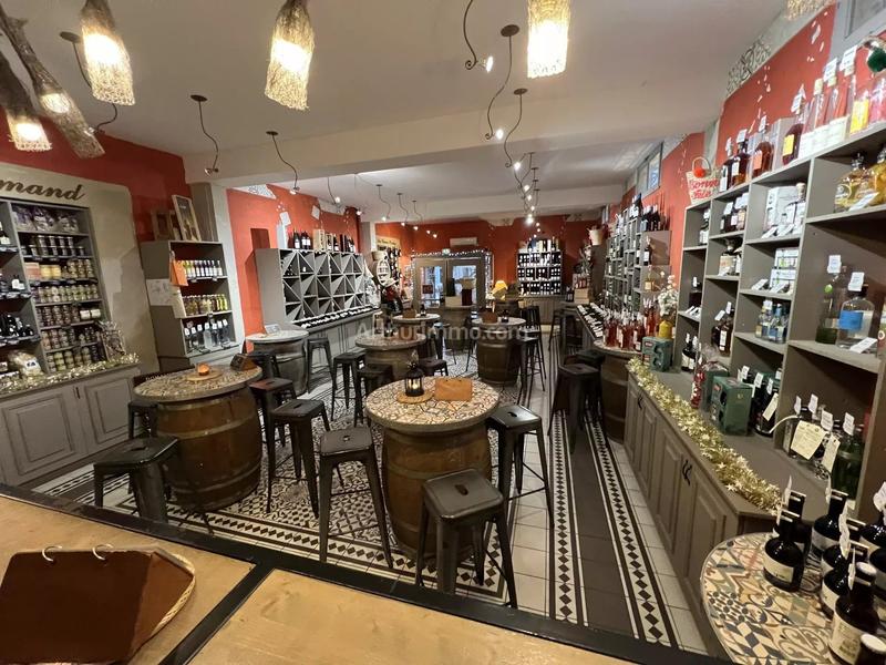 Magasins - 138 m² - 4 pièces