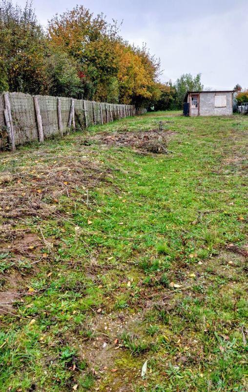 Terrain de loisirs - 1 075 m²