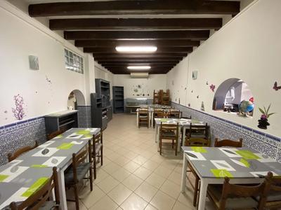 Local commercial - 106 m² - 4 pièces