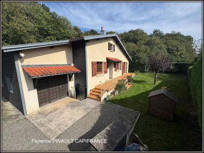 Maison - 160 m² - 6 pièces