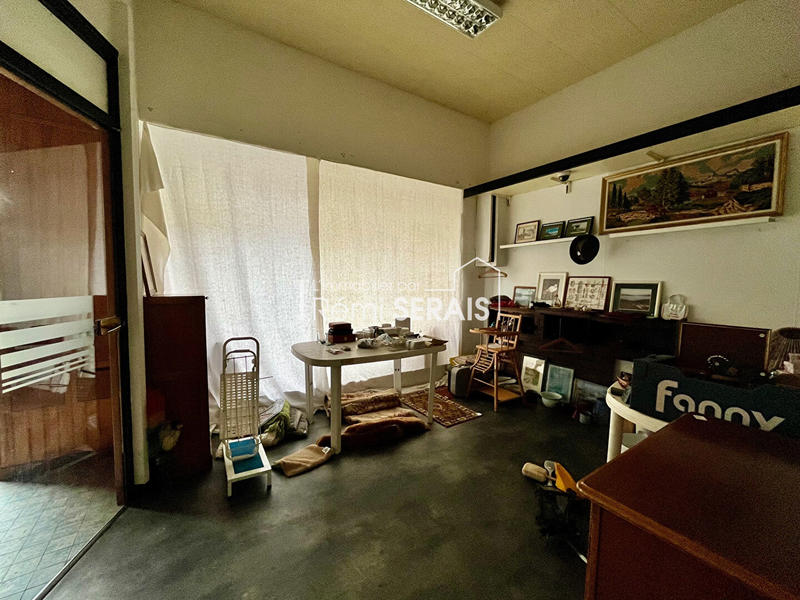 Immeuble - 270 m² - 8 pièces