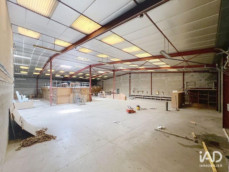 Local commercial - 1 345 m²