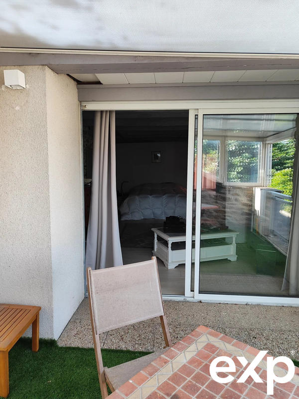 Maison traditionnelle - 225 m² - 7 pièces