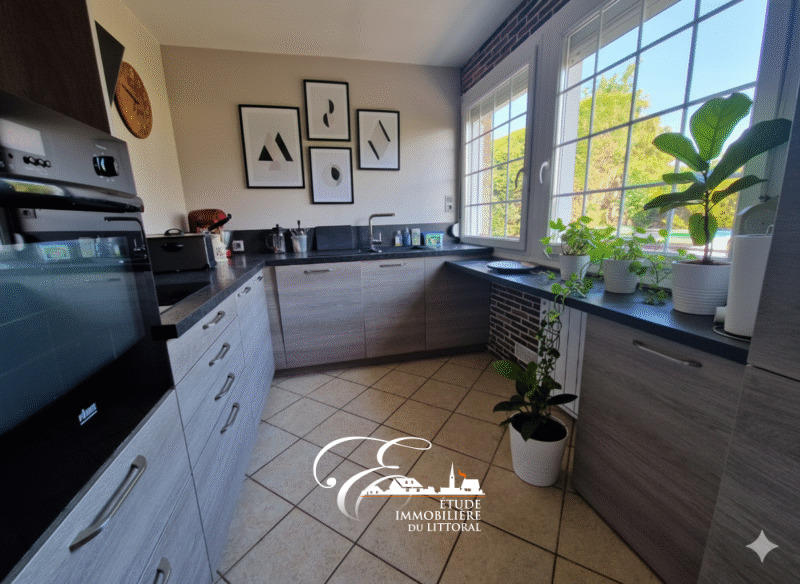 Maison - 110 m² - 8 pièces