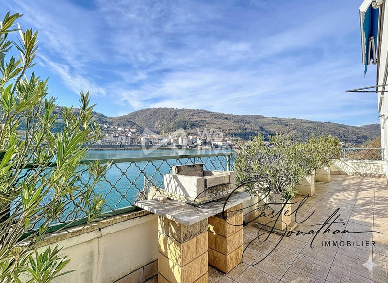 Maison - 93 m² - 3 pièces