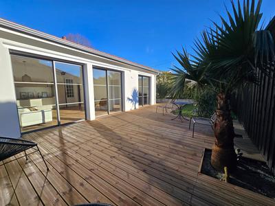 Maison - 80 m² - 4 pièces