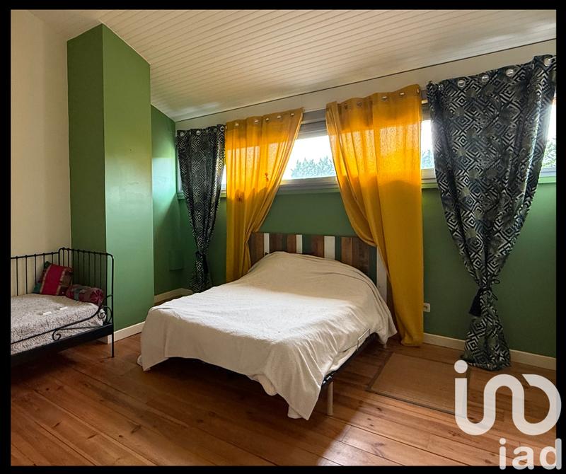 Maison - 196 m² - 5 pièces