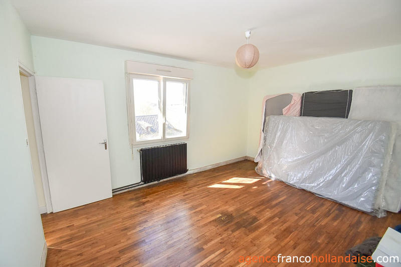 Maison - 152 m² - 8 pièces