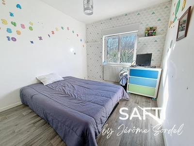 Maison - 156 m² - 8 pièces