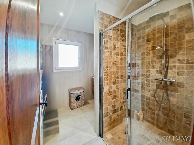 Villa - 160 m² - 5 pièces