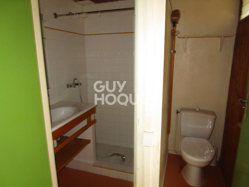 Maison - 500 m² - 99 pièces