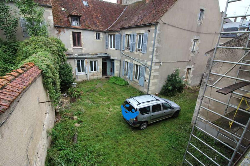 Maison - 310 m² - 14 pièces