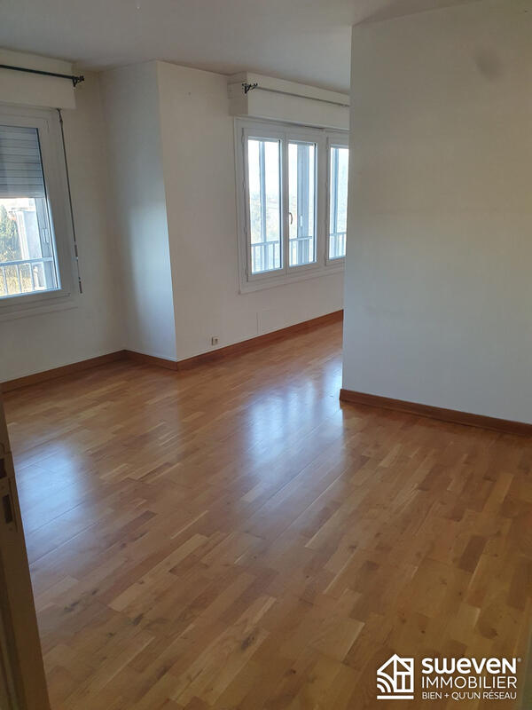 Appartement - 80 m² - 3 pièces