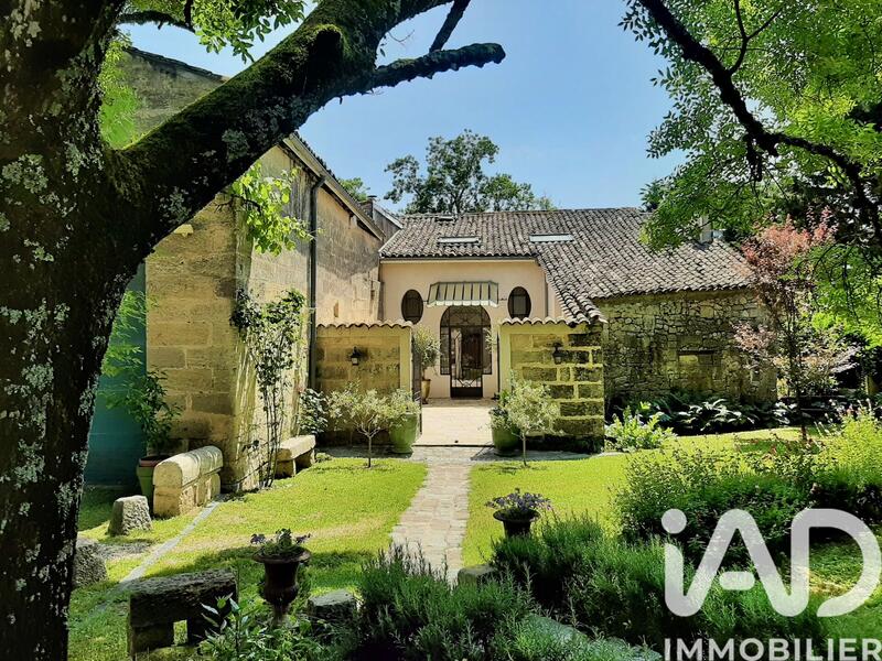 Maison de campagne - 300 m² - 10 pièces