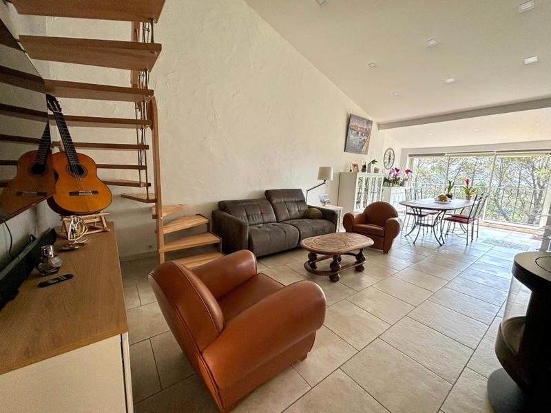 Maison - 167 m² - 5 pièces