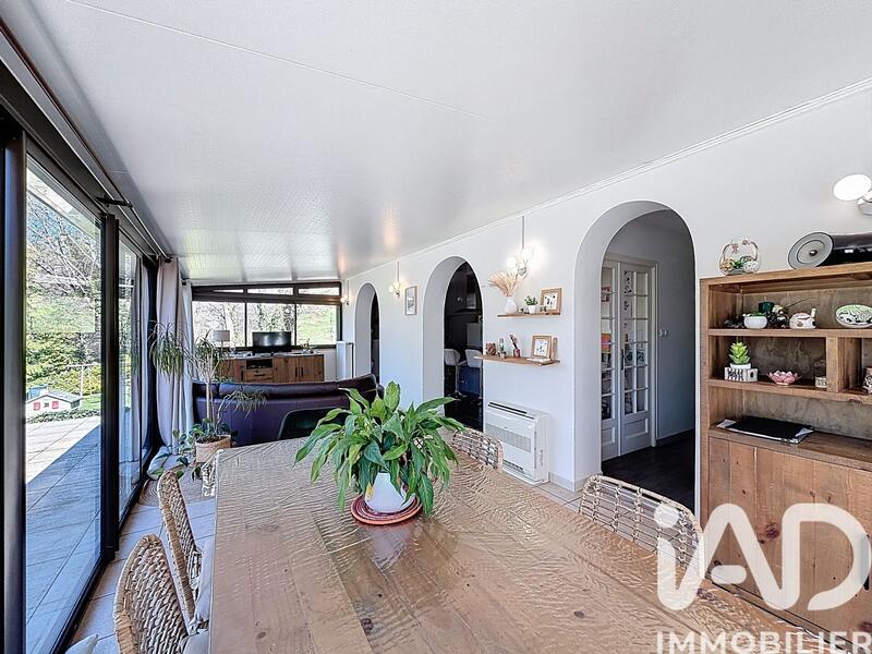 Maison - 166 m² - 5 pièces