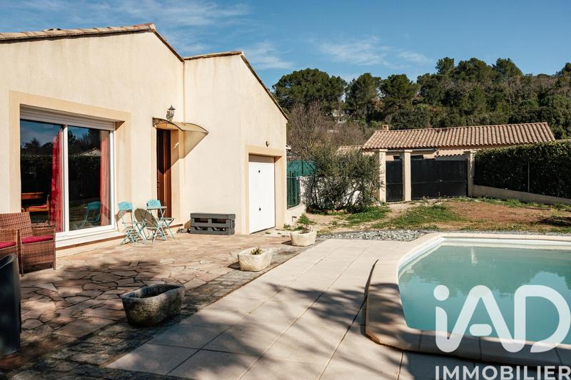 Maison - 90 m² - 5 pièces