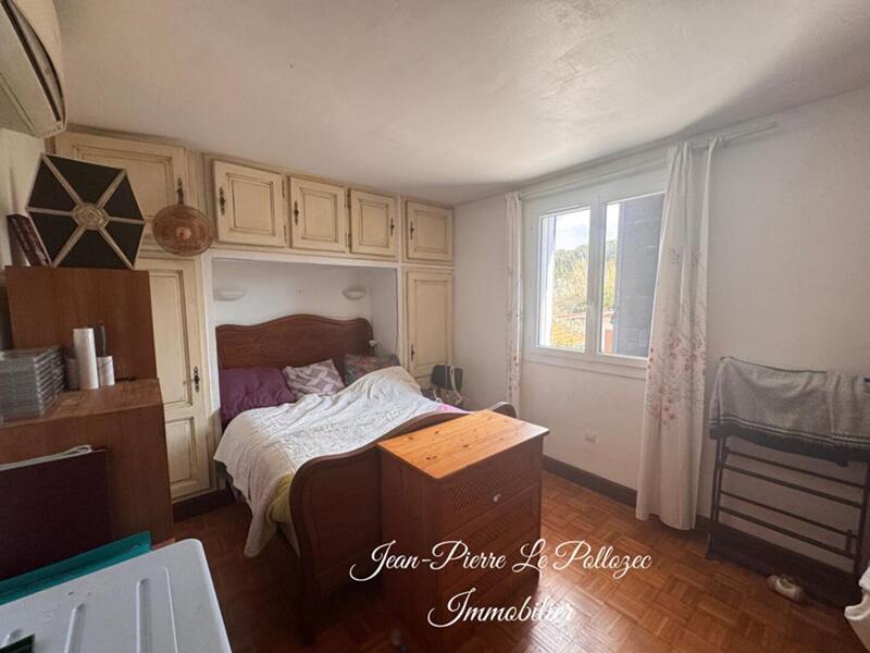 Maison - 170 m² - 6 pièces