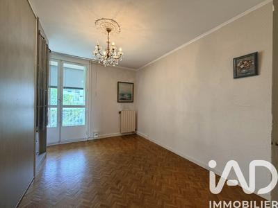 Appartement - 72 m² - 4 pièces