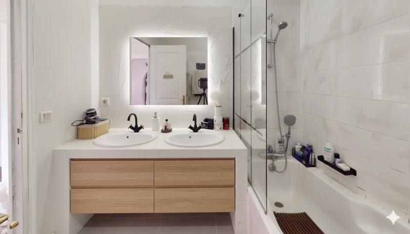 Maison - 231 m² - 10 pièces