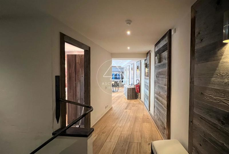 Appartement - 140 m² - 4 pièces