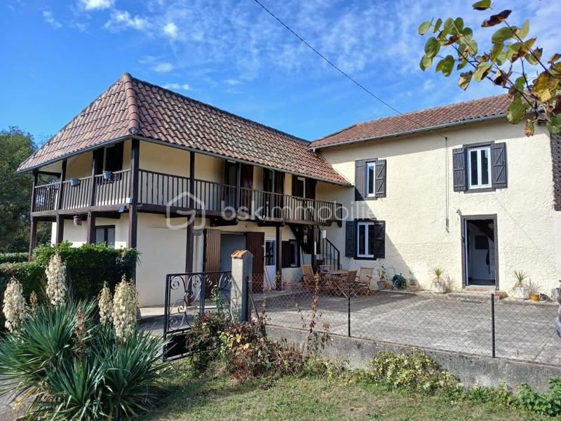 Maison en pierre - 165 m² - 7 pièces