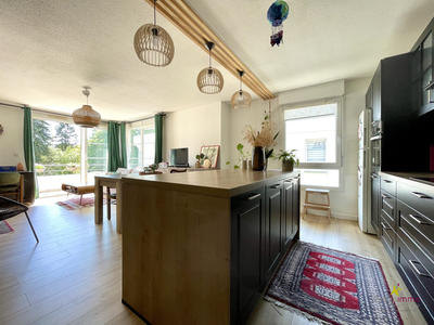 Appartement - 72 m² - 3 pièces