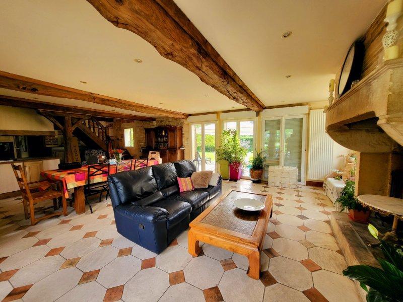 Maison - 200 m² - 7 pièces