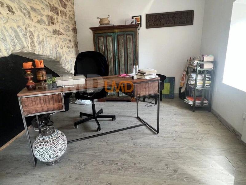 Maison de village - 180 m² - 9 pièces