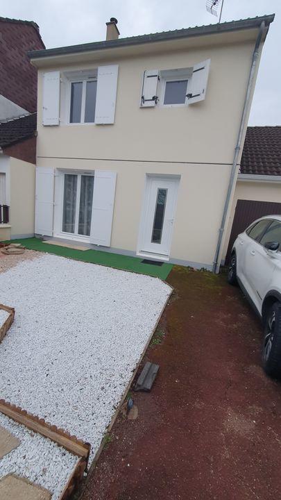 Maison - 88 m² - 5 pièces