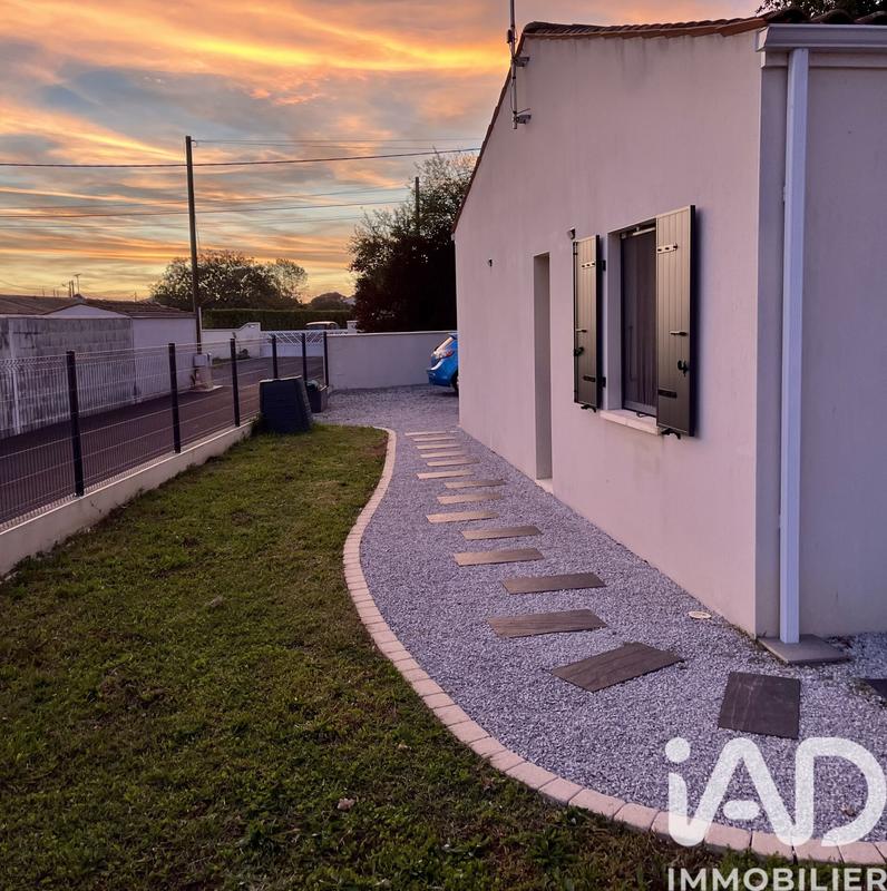 Maison - 95 m² - 4 pièces