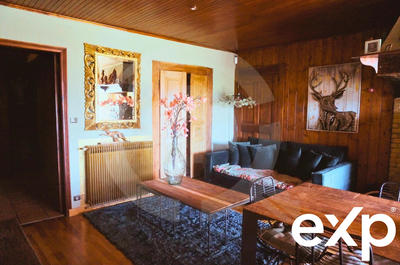 Maison - 265 m² - 15 pièces