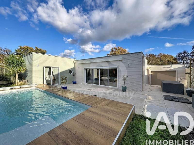 Maison - 167 m² - 7 pièces