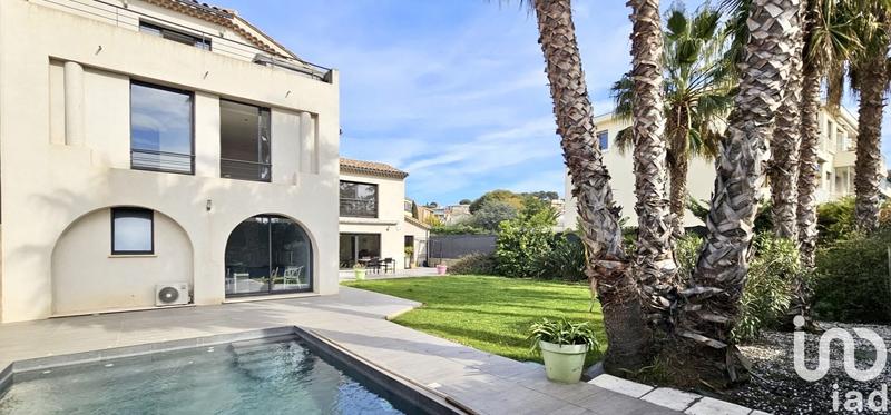 Maison - 320 m² - 9 pièces