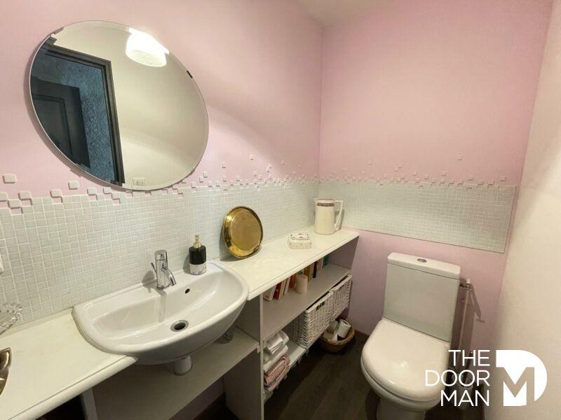 Propriété - 104 m² - 8 pièces