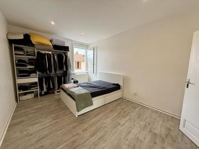 Appartement - 65 m² - 2 pièces