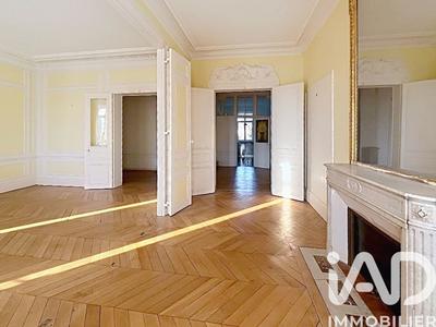 Appartement - 206 m² - 7 pièces