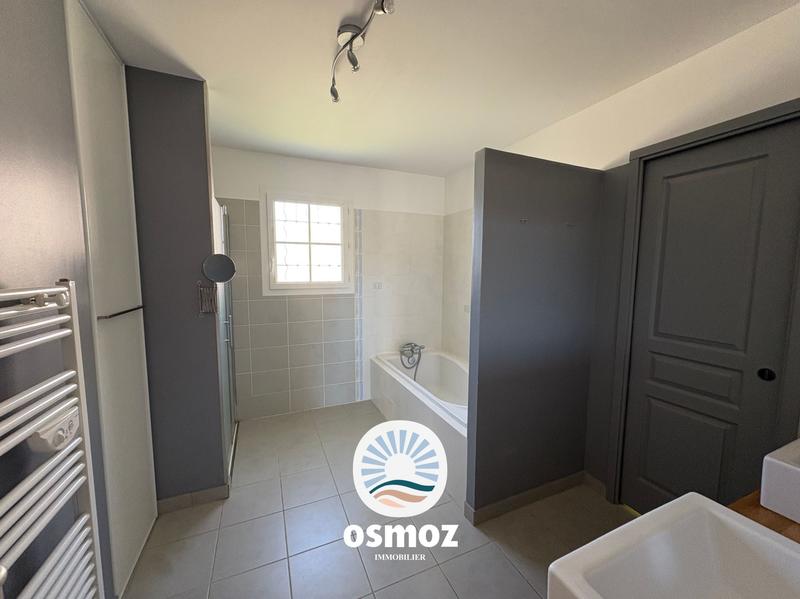 Maison traditionnelle - 140 m² - 5 pièces