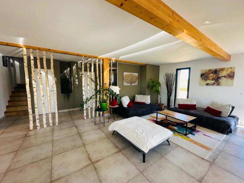 Maison - 152 m² - 7 pièces