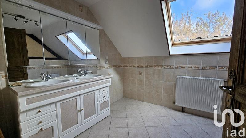 Maison - 195 m² - 7 pièces