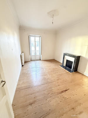 Appartement - 90 m² - 4 pièces