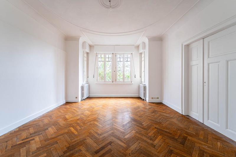 Appartement - 160 m² - 6 pièces