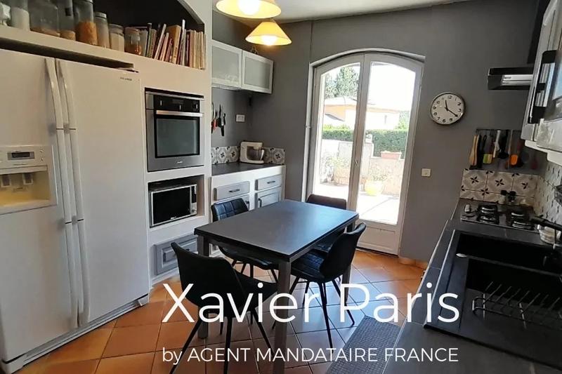 Maison - 202 m² - 8 pièces