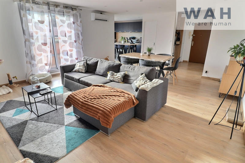 Appartement - 93 m² - 4 pièces