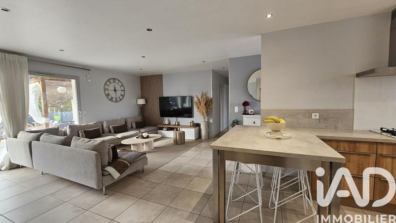 Maison - 105 m² - 5 pièces