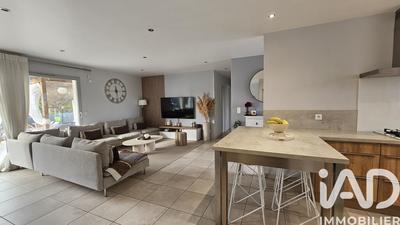 Maison - 105 m² - 5 pièces