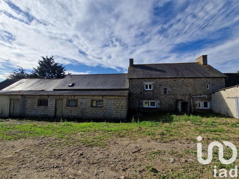 Maison - 208 m² - 12 pièces