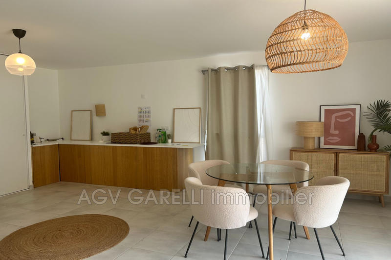 Appartement - 94 m² - 4 pièces